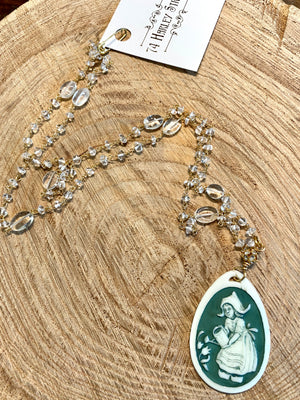 The Dutch Girl Necklace